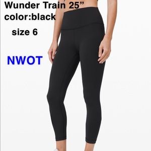 NWOT Lululemon Wunder Train 25” black size 6